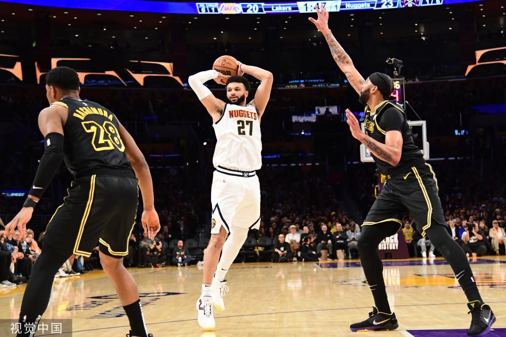 他在个人德 他在个人德